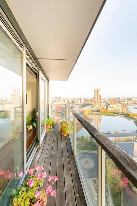 London Skylineviews 2 Bed 2 Bath Flat Near Canary Wharf, O2 & Excel Esterno foto