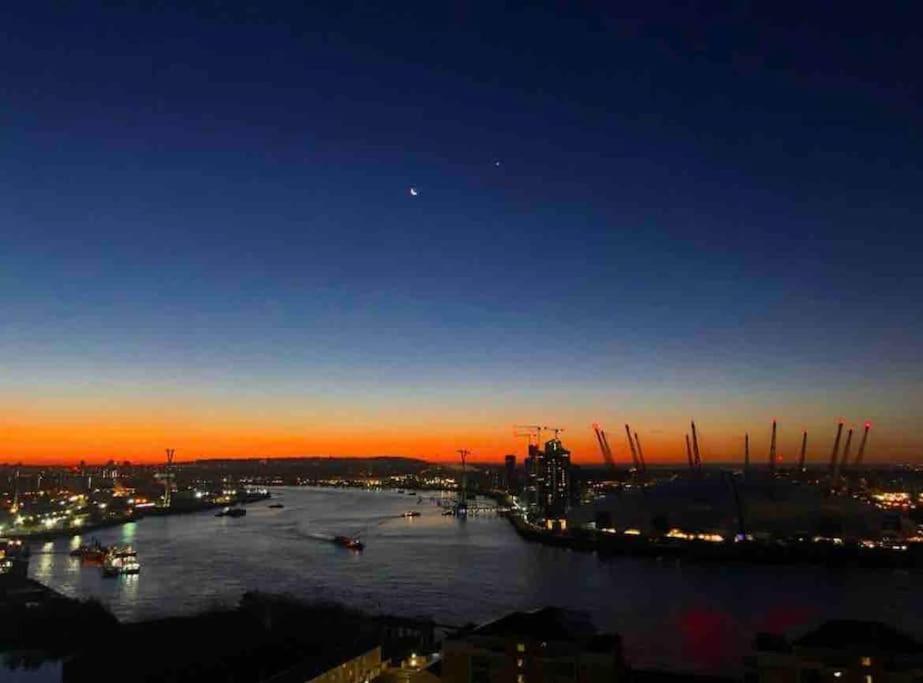 London Skylineviews 2 Bed 2 Bath Flat Near Canary Wharf, O2 & Excel Esterno foto