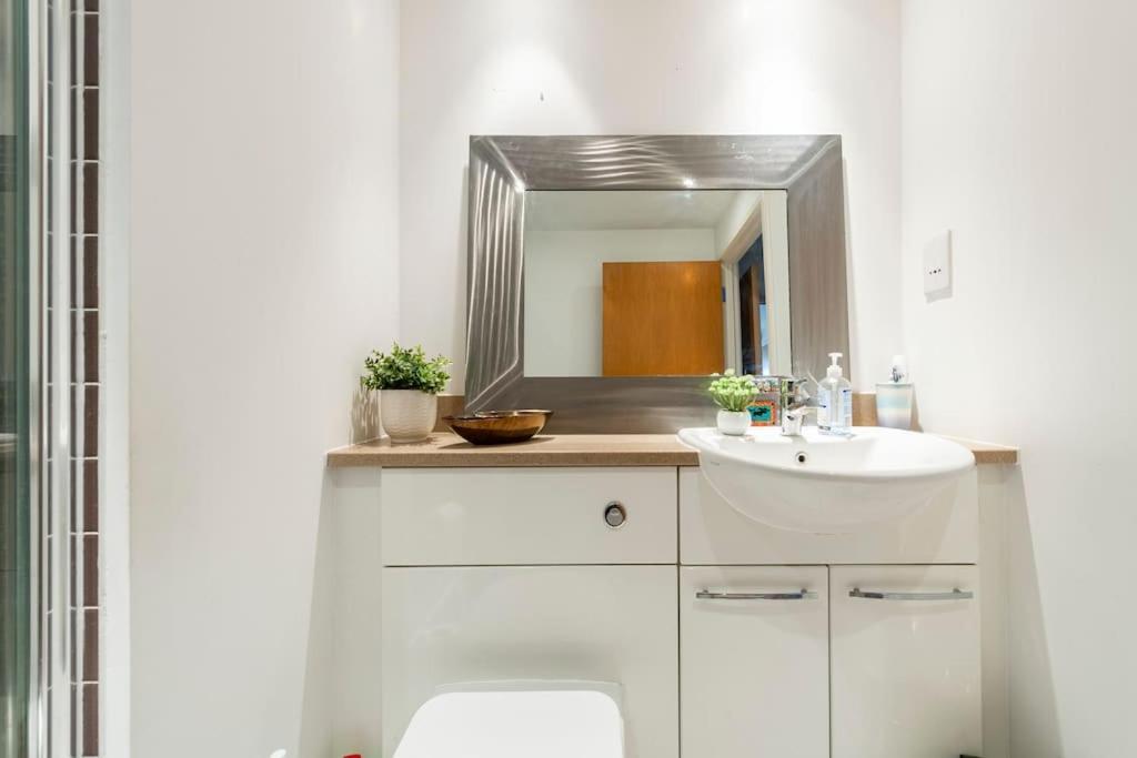 London Skylineviews 2 Bed 2 Bath Flat Near Canary Wharf, O2 & Excel Esterno foto